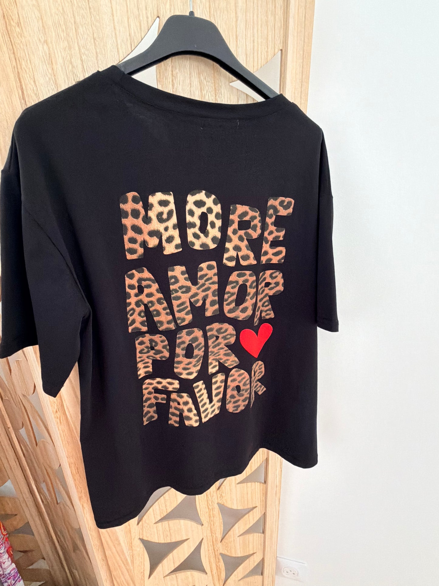 T-shirt More amor