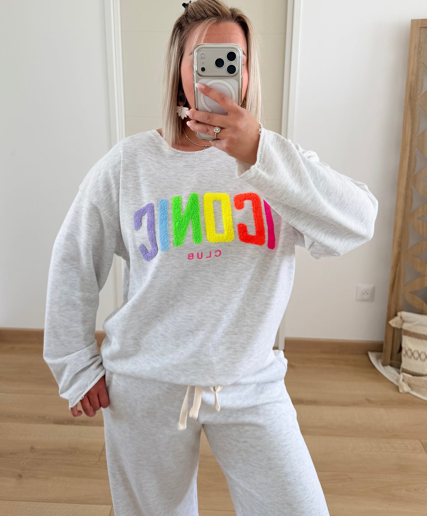 Pull Iconic Gris