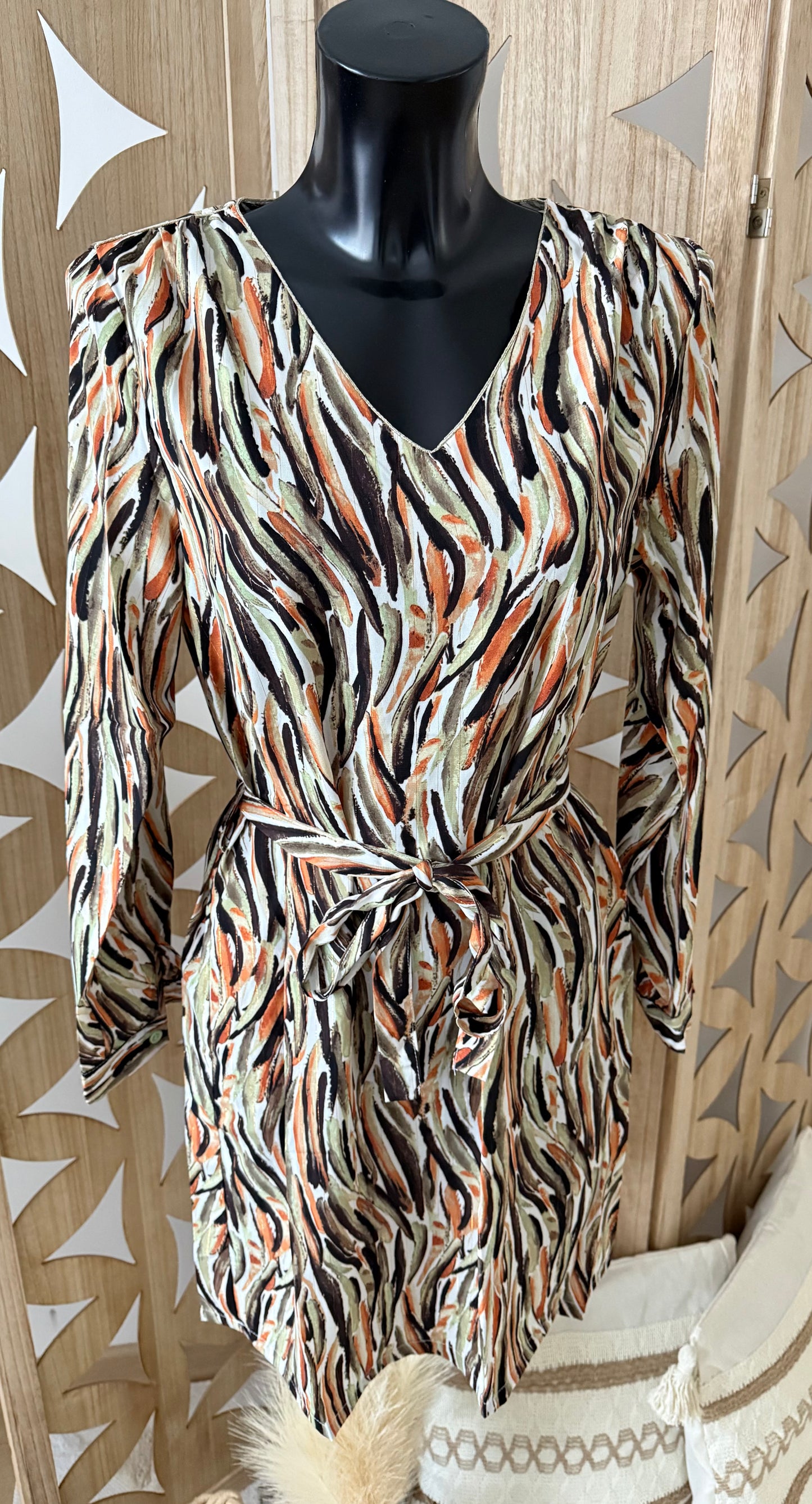 Robe Col V